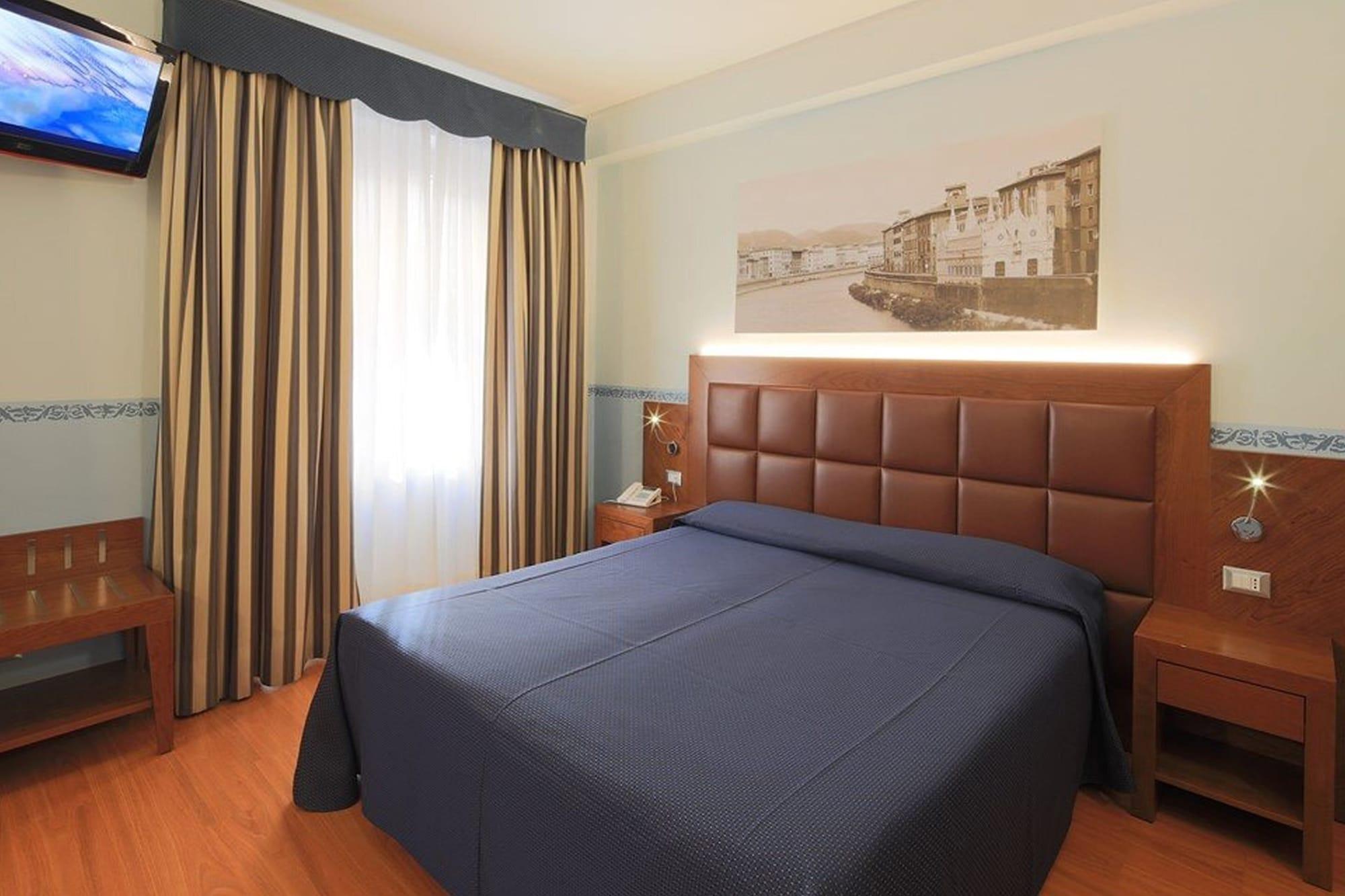 Hotel Terminus & Plaza Pisa Exteriör bild